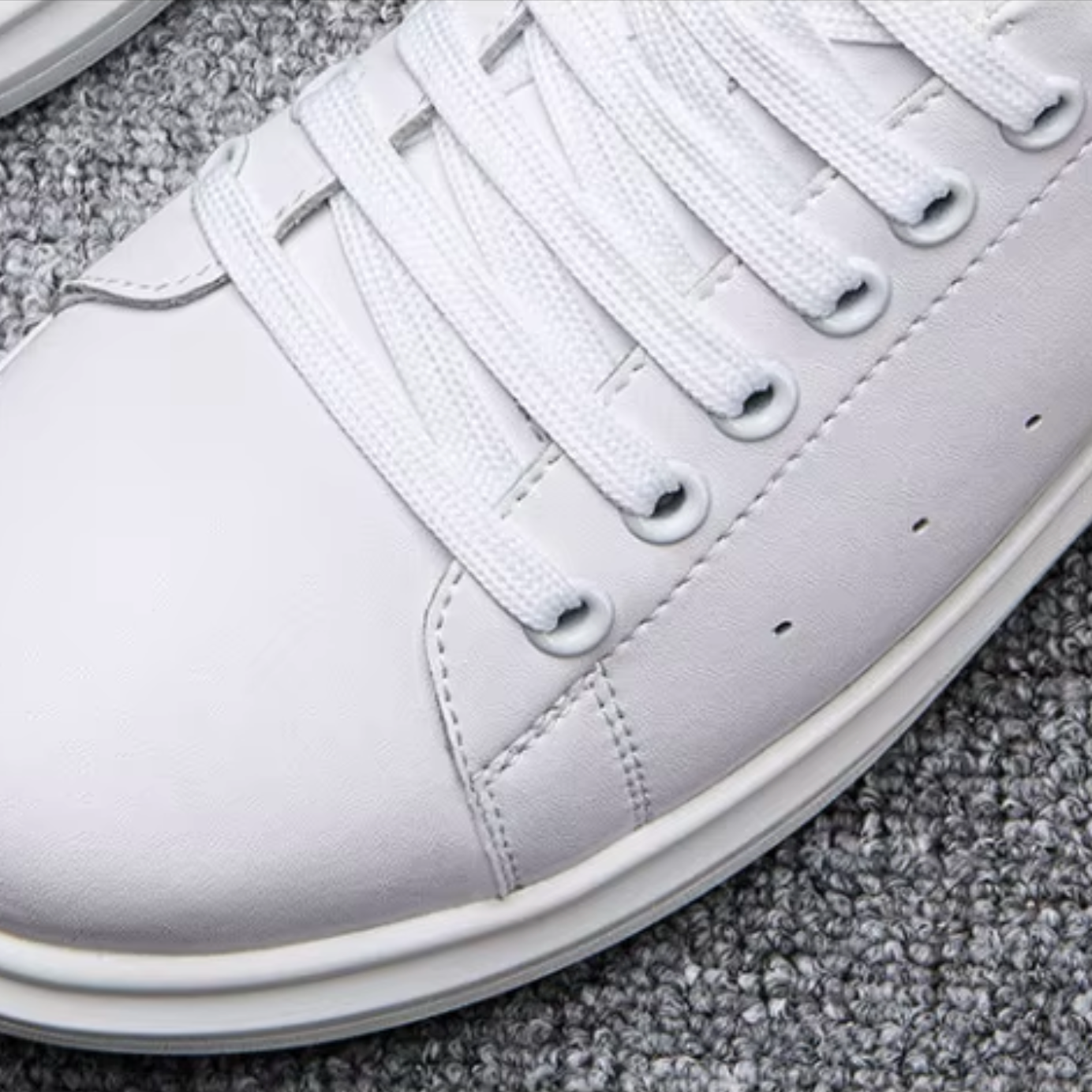 LuvvoUP ELEGO Height-Increasing Sneaker