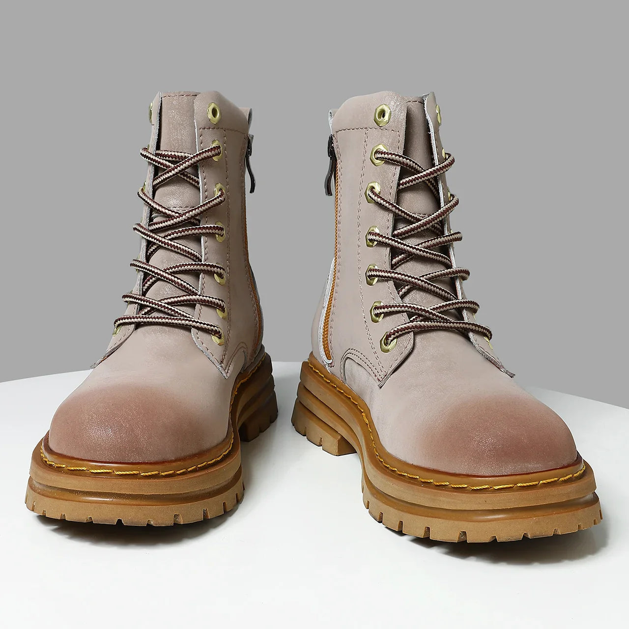 Botas para aumentar la altura LuvvoUP TREKUP